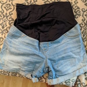 Maternity shorts